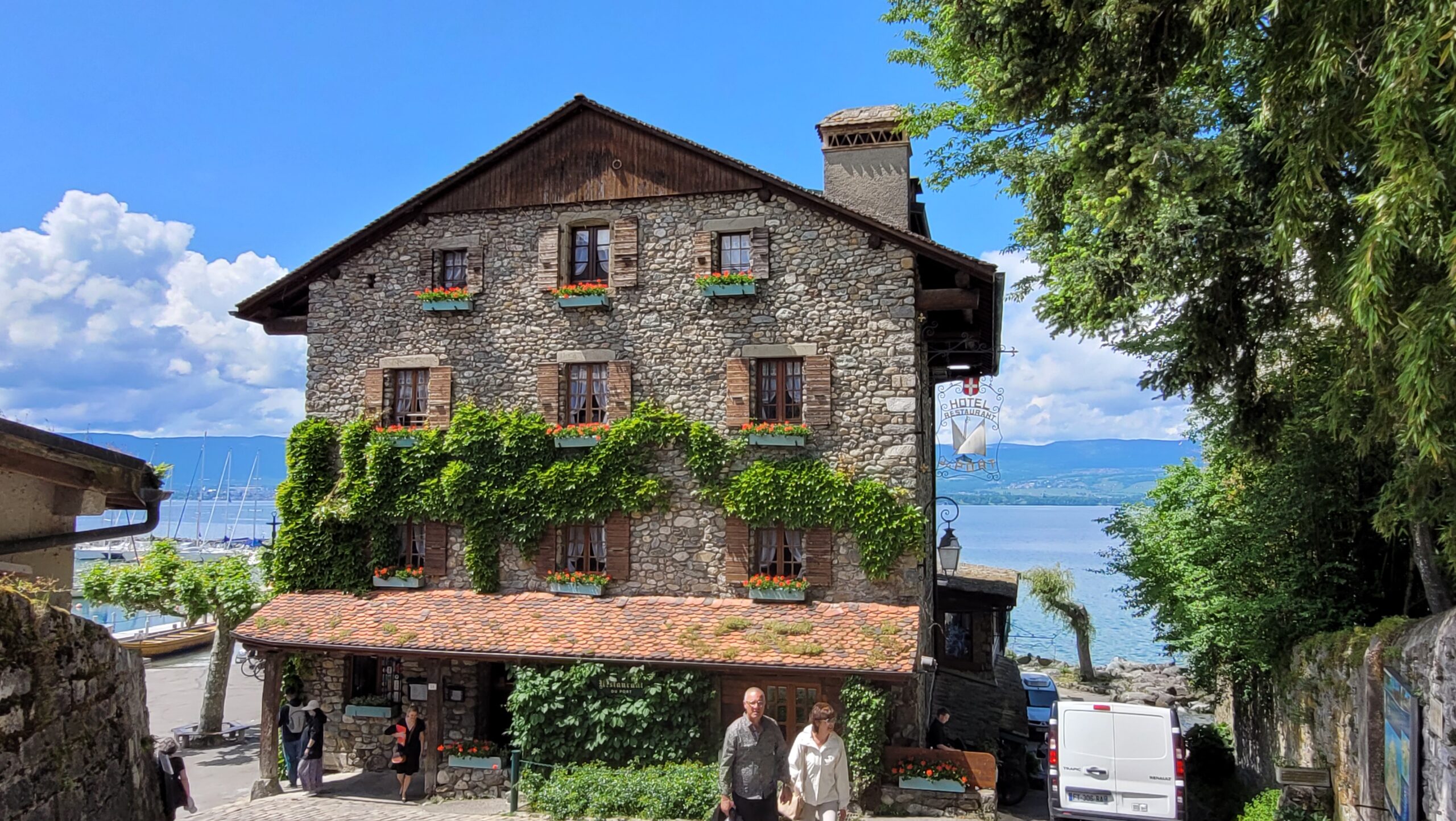 Une maison près du port d'Yvoire