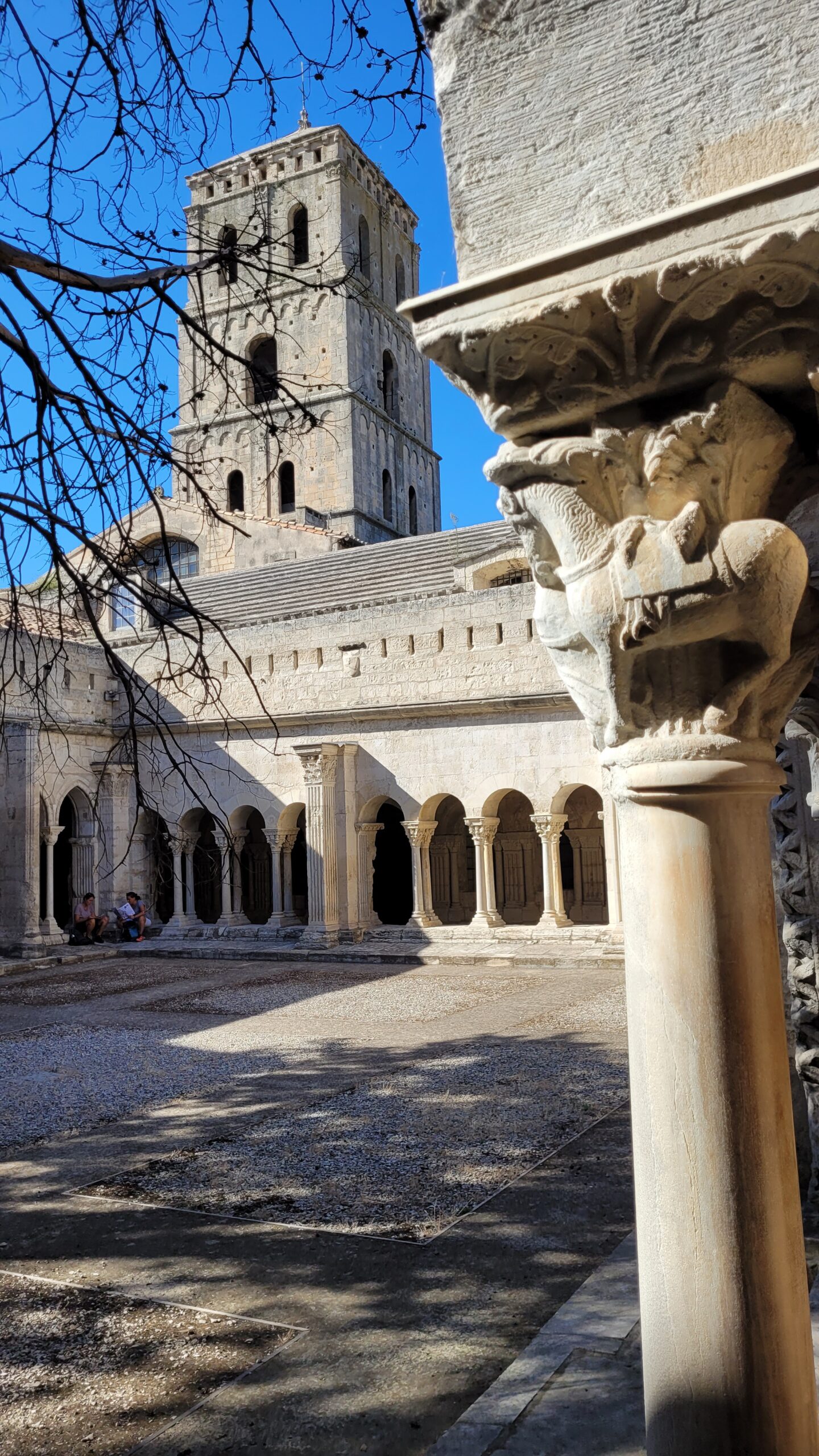 Le cloître Saint Trophime