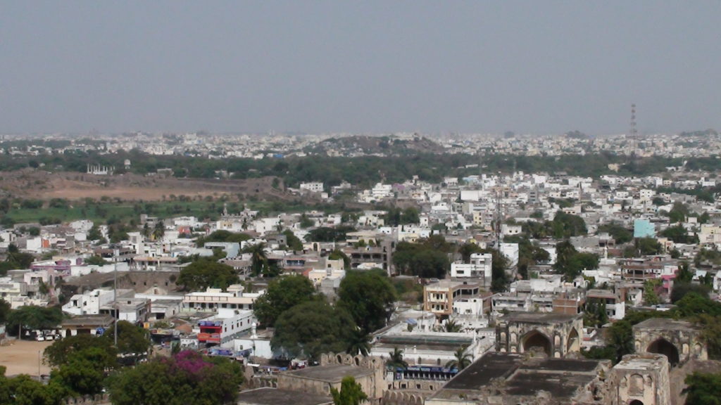 Une partie de la ville de Hyderabad vue depuis le fort de Golconda