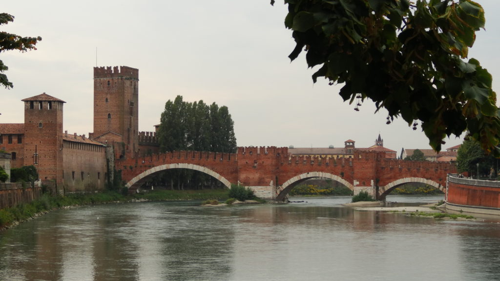 Le Castelvecchio Castello Scaligero et le pont du Castelvecchio